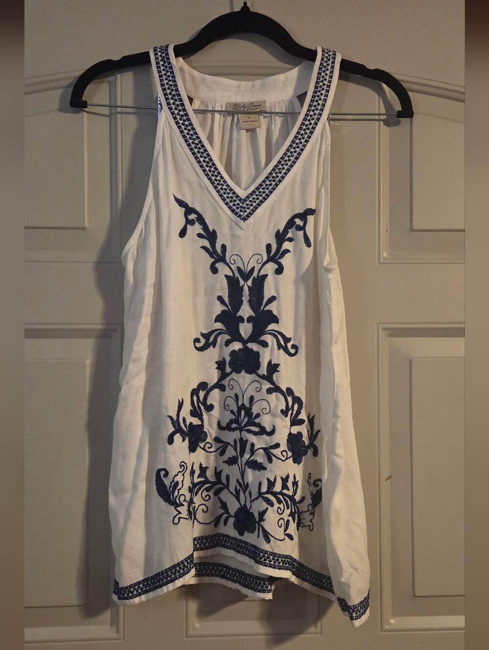 NWOT Lucky Brand White Sleeveless V-Neck Tank with Navy Embroidery